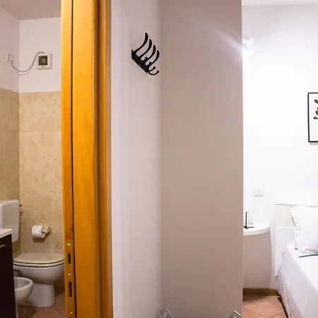 Urban Living - Navigli Bocconi Милан