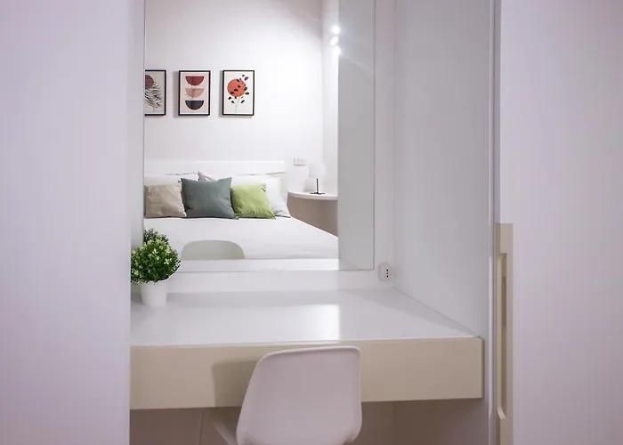 Urban Living - Navigli Bocconi * Mediolan
