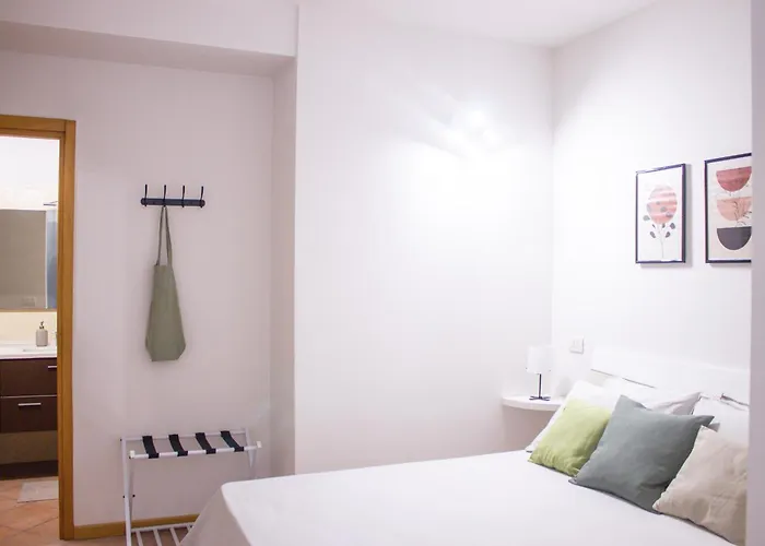 Urban Living - Navigli Bocconi Apartament